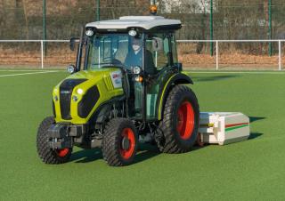 Трактори з заднім приводом Claas Nexos 210 VL