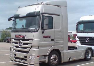 Вантажівки Тягачі Mercedes-Benz Actros 1848 LS 4x2