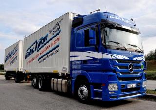 Вантажівки Тягачі Mercedes-Benz Actros 2544 LS 6x2