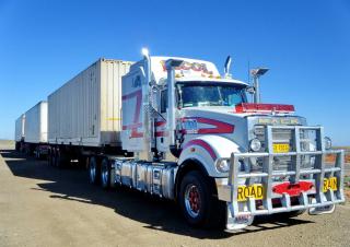 Вантажівки Тягачі Mack TITAN Day Cab ISX 550 6x4