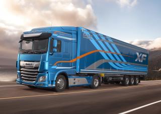 Вантажівки Тягачі DAF XF 430 FT Low Deck