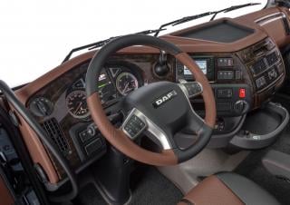 Вантажівки стійке шасі DAF XF 430 FTG SSC