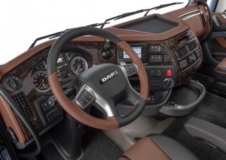 Вантажівки Тягачі DAF XF 530 FT