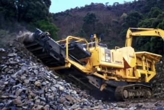 Установки для переробки щебеню Komatsu BR580JG-1