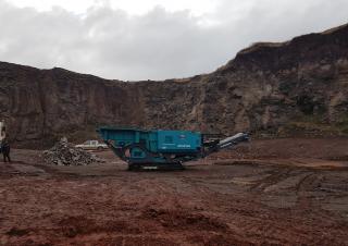 Установки для переробки щебеню Powerscreen Metrotrak