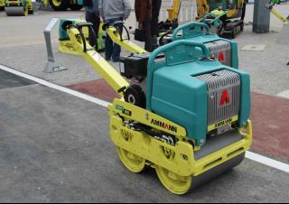 Катки Вібраційні траншейні катки Ammann ARW 65