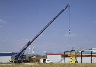 всюдихідні крани Liebherr LTM 1030-2.1 