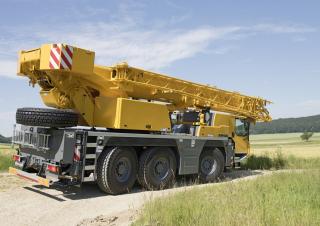 всюдихідні крани Liebherr LTM 1050-3.1 
