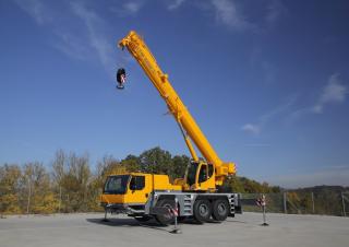 всюдихідні крани Liebherr LTM 1050-3.1 