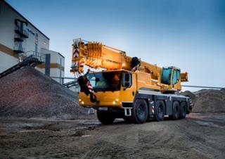 всюдихідні крани Liebherr LTM 1090-4.2 