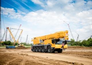 всюдихідні крани Liebherr LTM 1100-5.2 