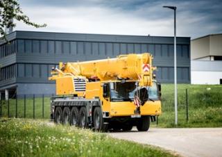 всюдихідні крани Liebherr LTM 1100-5.2 