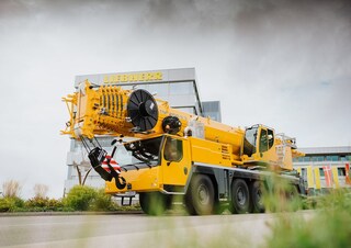всюдихідні крани Liebherr LTM 1150-5.3