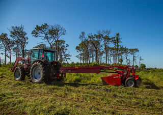 Задньо-привідний косильний диск із кондиціонуванням Massey Ferguson 1376