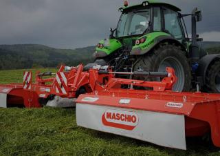 Задньо-привідний косильний диск із кондиціонуванням Maschio Debora Pro Combi 941 I GM