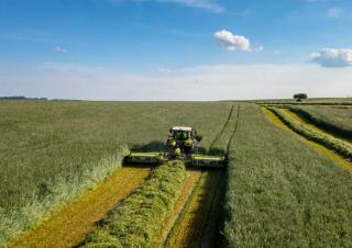 Задньо-привідний косильний диск із кондиціонуванням Claas Disco 9700 C Auto Swather