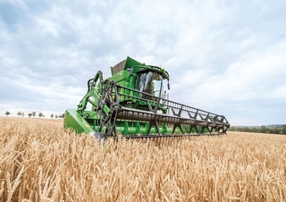 навісне обладнання жатка комбайна John Deere 725 Premium Flow