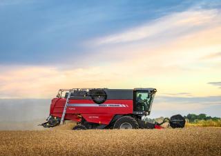 Зерновий комбайн Massey Ferguson Activa 7342