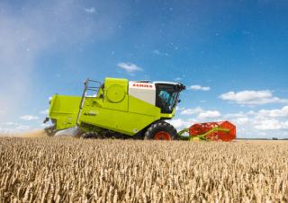 Зерновий комбайн Claas Avero 160