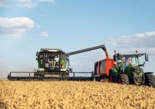 Зерновий комбайн Fendt Corus 518 MCS 