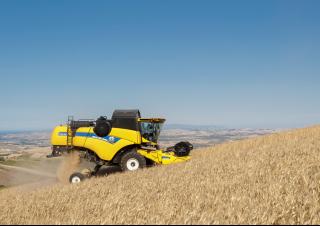 Зерновий комбайн New Holland CX5.90