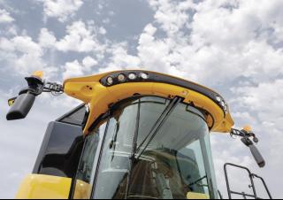 Зерновий комбайн New Holland CX6.80