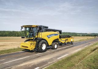 Зерновий комбайн New Holland CX6.80