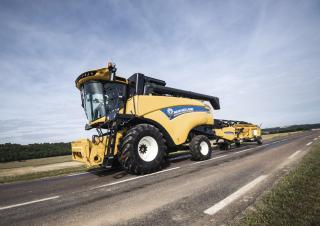 Зерновий комбайн New Holland CX6.80
