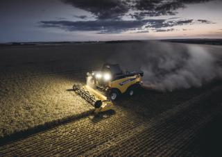 Зерновий комбайн New Holland CX6.80
