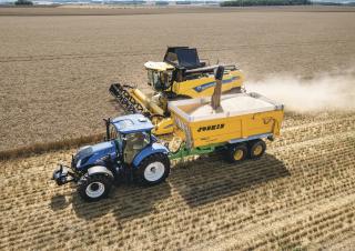 Зерновий комбайн New Holland CX6.80