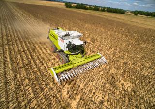 Зерновий комбайн Claas Lexion 670