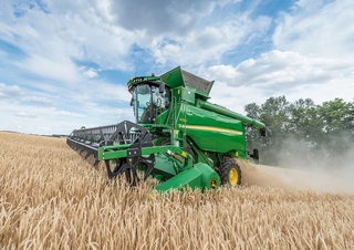 Зерновий комбайн John Deere T670 HM 