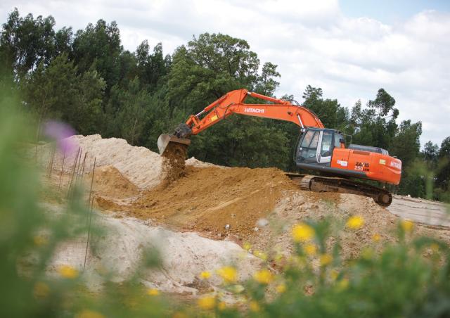 Специфікація екскаватора Hitachi ZX 250 LCN-3 (2006 - 2012