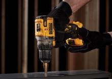 Акумуляторні дрилі та шуруповерти DEWALT DCD701N-XJ
