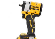 Акумуляторні ударні гайковерти та гайковерти DEWALT DCF923P2