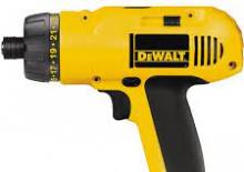 Акумуляторні ударні гайковерти та гайковерти DEWALT DW970 