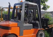 Автонавантажувач дизельний Lugli 505 E