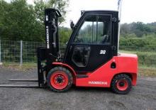 Автонавантажувач дизельний M&H CPCD 30 R