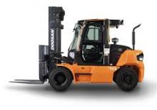 Автонавантажувач дизельний Doosan D70S-9