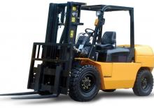 Автонавантажувач дизельний Komatsu FD 135-5