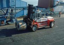Автонавантажувач дизельний SVETRUCK 25120-42