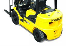Автонавантажувач дизельний Hyundai 33 D 7 E