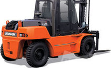 Автонавантажувач дизельний Doosan D110S-5