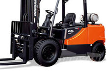 Автонавантажувач дизельний Doosan D50SC-5