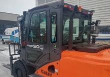 Автонавантажувач дизельний Doosan D50SC-7