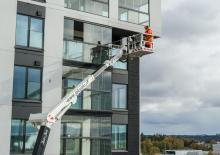 Автовишки з телескопічною стрілою Bronto Skylift S44XDT