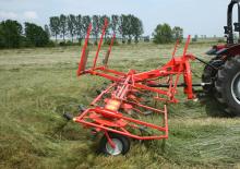 барабанні сіноворушилки Kuhn GF 6502