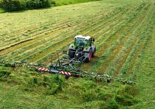 барабанні сіноворушилки Fendt Twister 5204 DN