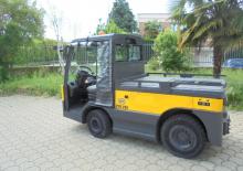 буксирні тягачі OM CTR 250
