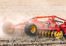 Дисково-цинкова борона Väderstad Carrier XT 425